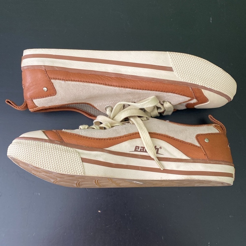 Earth Harbor Leather Suede Lace Up Sneakers Shoes Powder Cream & Tan Size 6 - Picture 3 of 12